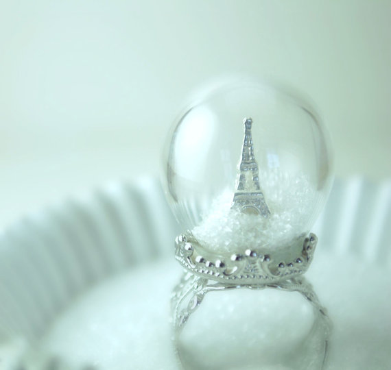 eiffel snow globe ring