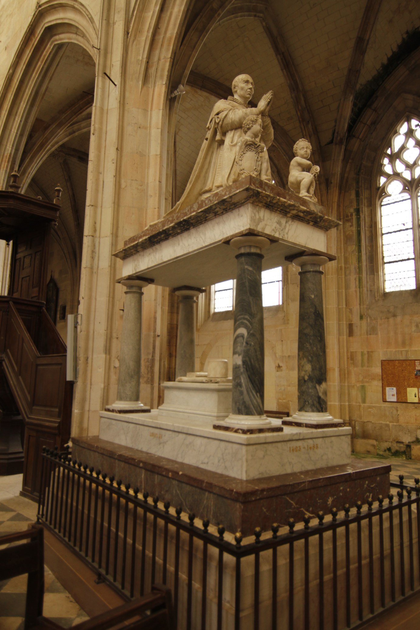 tomb of Louis XI 
