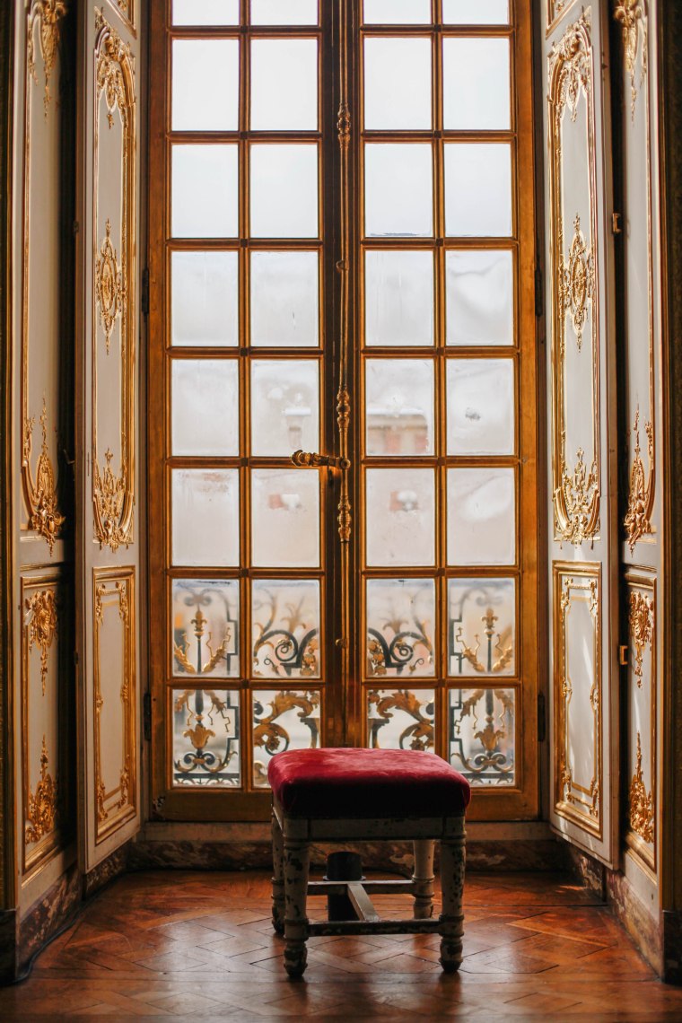 Versailles windows
